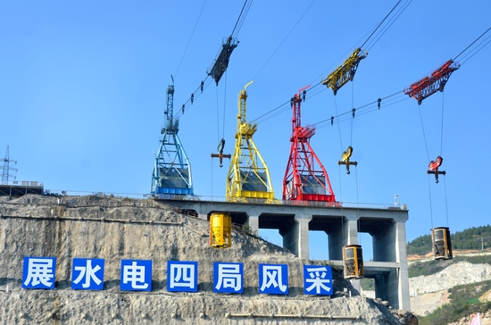 東莊纜機三劍客運行。彭書園 攝.jpg